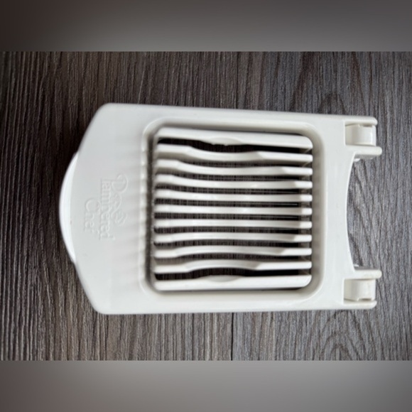 Pampered Chef Egg Slicer - Picture 2 of 7